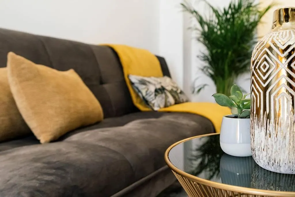 Glamour Dristor Brand New Studio Bucharest Apartment